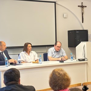 Teološko-pastoralni razgovori: Papa u srcu Crkve